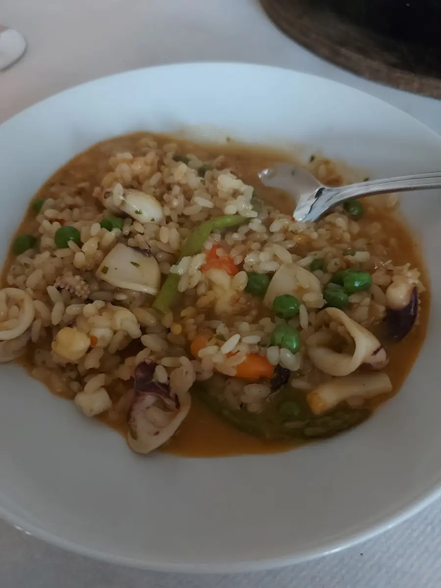 Arroz brut, a brothy Mallorcan rice, at Ses Coves de Génova