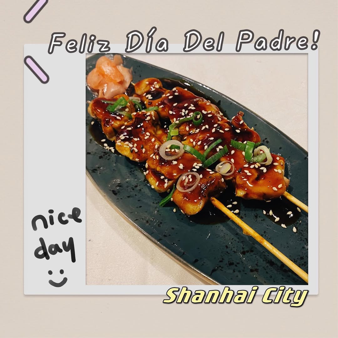👨🏻🦱Feliz día del padre!Es un día perfecto para venir con él a probar una sabor especial de nuestro Yakitori de pollo 😎