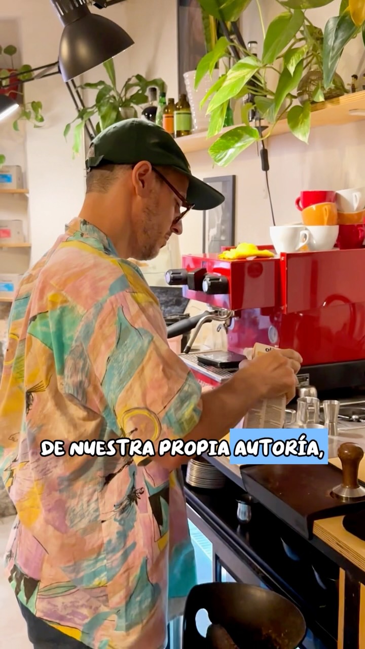 ☕️ Un café de especialidad que tienes que fichar en Madrid 👀
Siniestro Café (@SiniestroMadrid) es uno de esos sitios pe