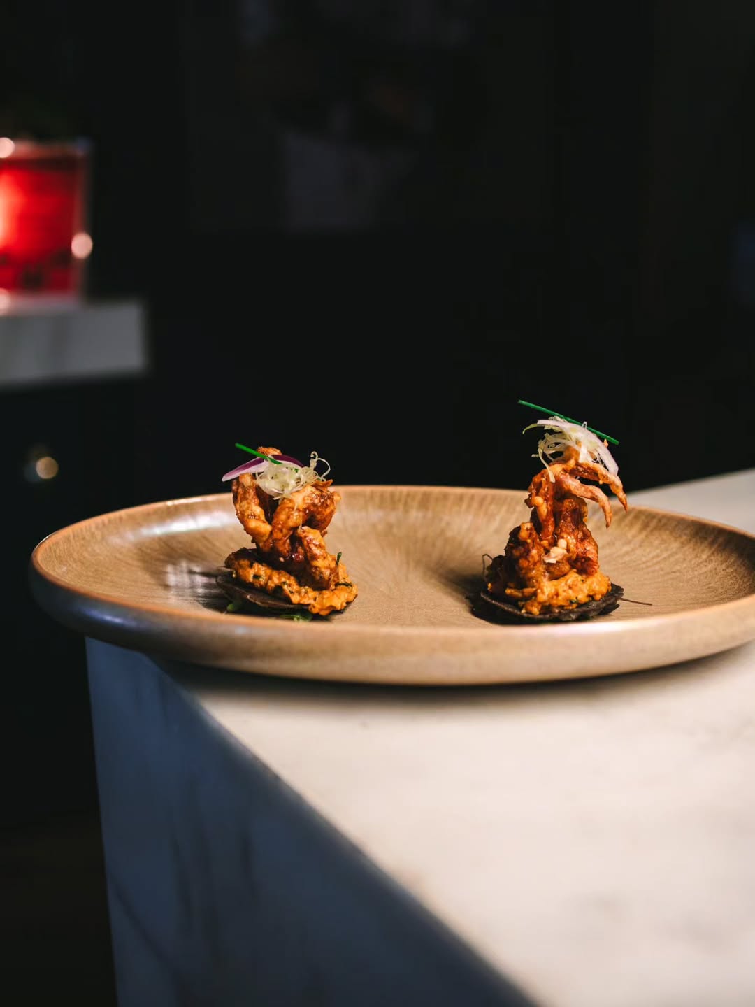 El Txangurro es un producto exquisito que nos ofrece el País Vasco.
Taco de cangrejo de concha blanda, taco casero a b