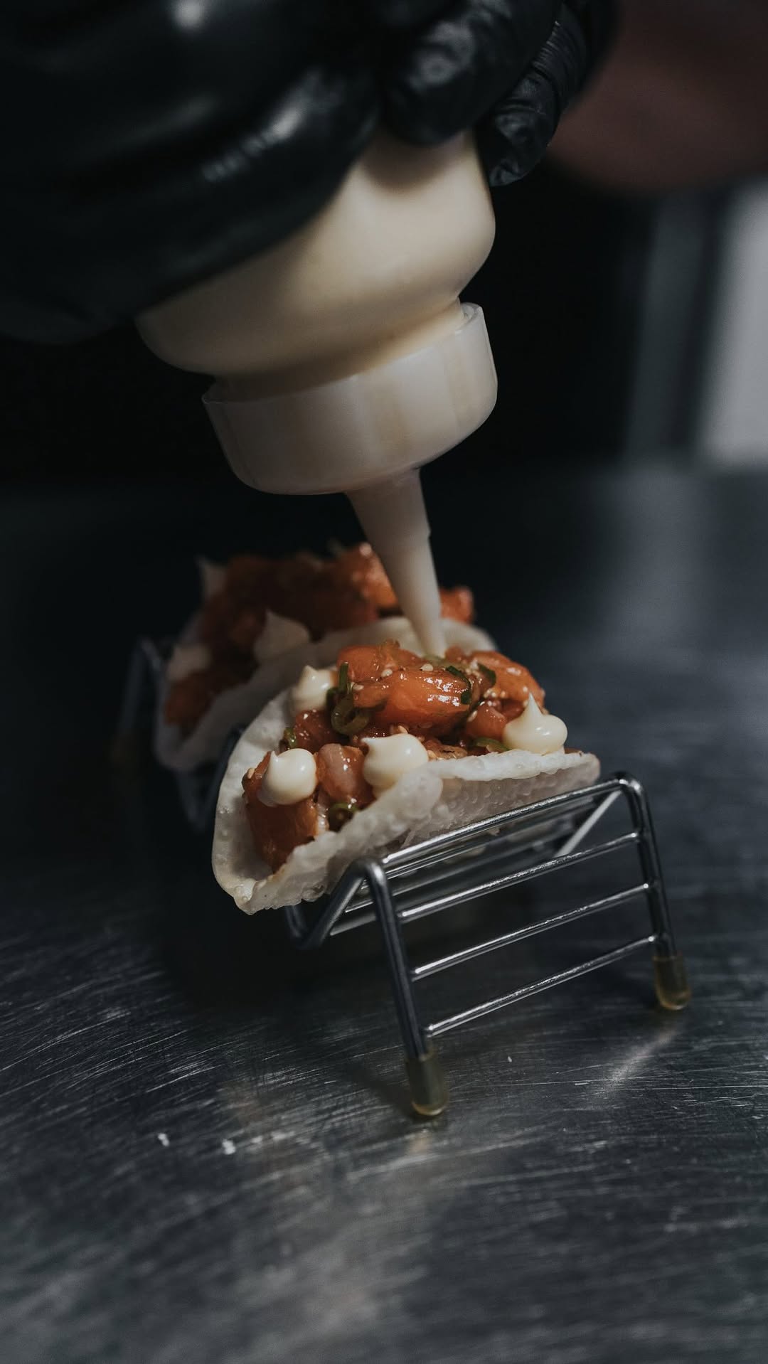 Saliendo directo a tu casa todo el sabor de Sr.ito ❤️

Japo tacos, makis, nigiris, sashimi o cualquiera de nuestros clás