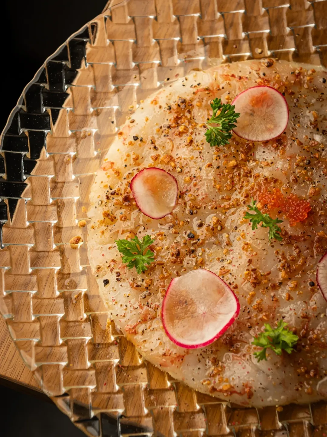 Nuestra versión de las gambas al ajillo es un platazo ideal para el verano 💙☀️

Elaboramos un carpaccio de manera artesa
