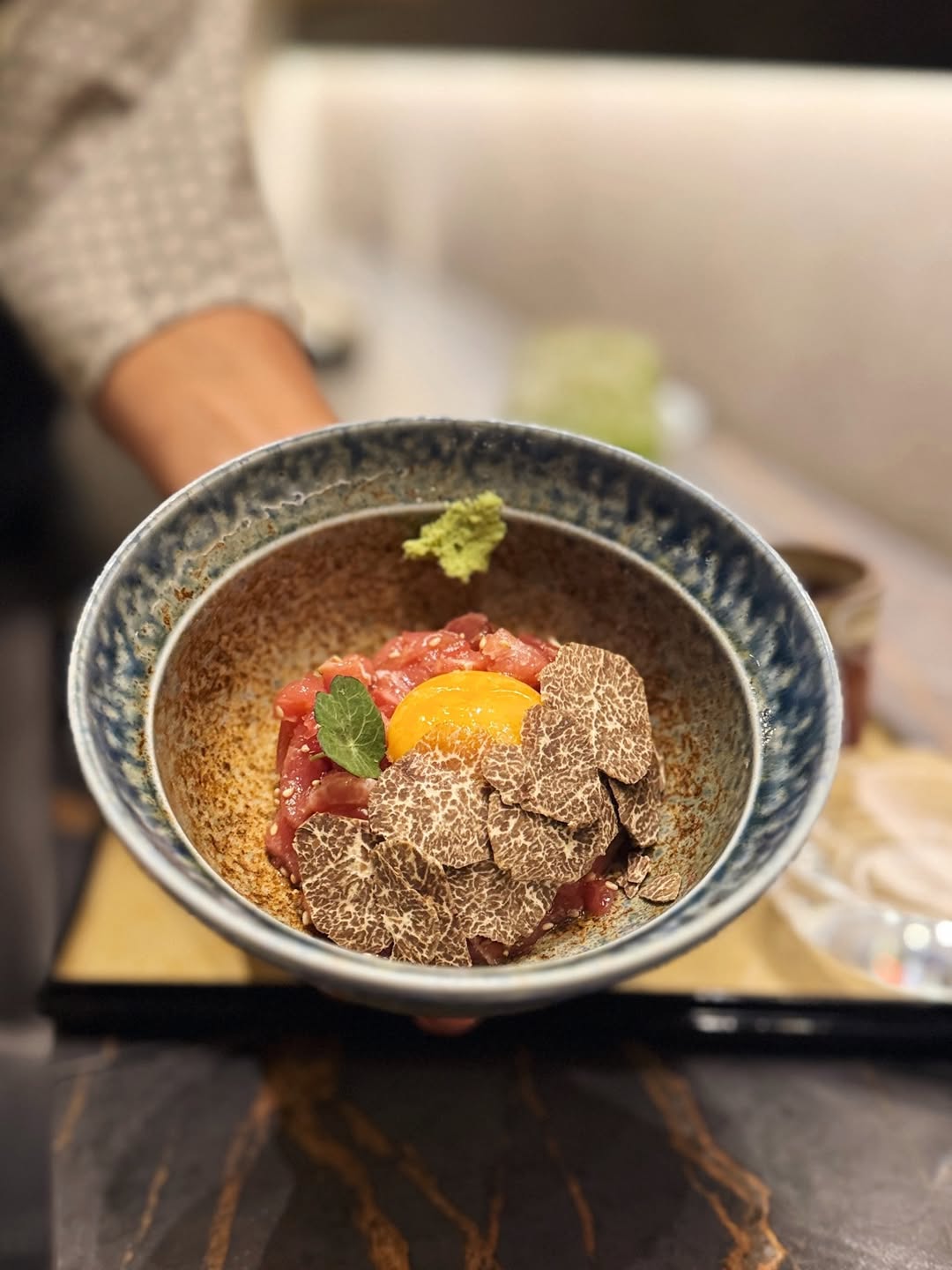 📍𝗦𝘂𝘀𝗵𝗶 𝗕𝗮𝗿 𝗛𝗮𝗻𝗻𝗮𝗵
@sushibarhannah
Cada vez hay más barras de sushi en Madrid 🏯. Probarlas todas podría parecer repetit