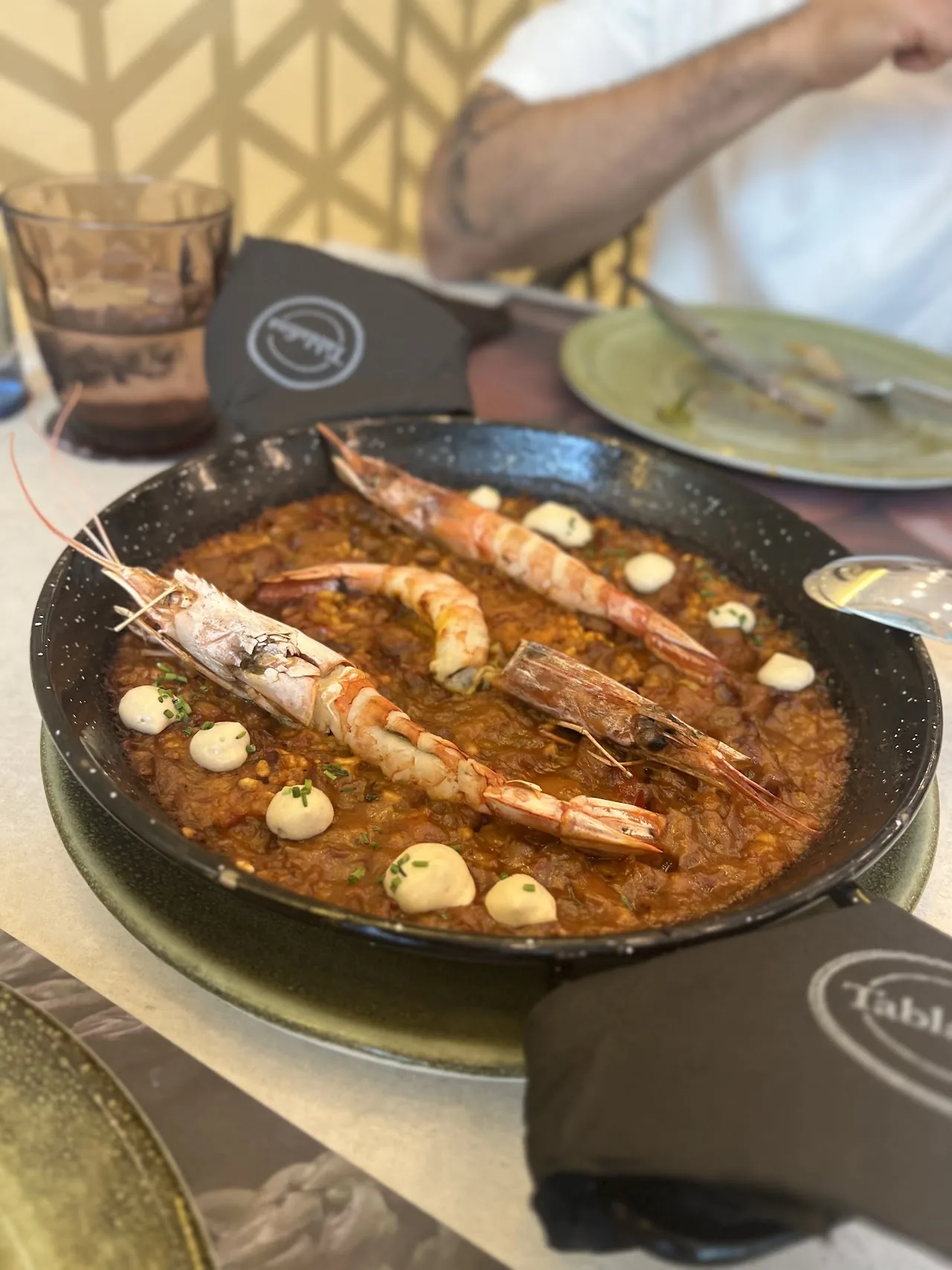 Sizzling garlic shrimp in a pan