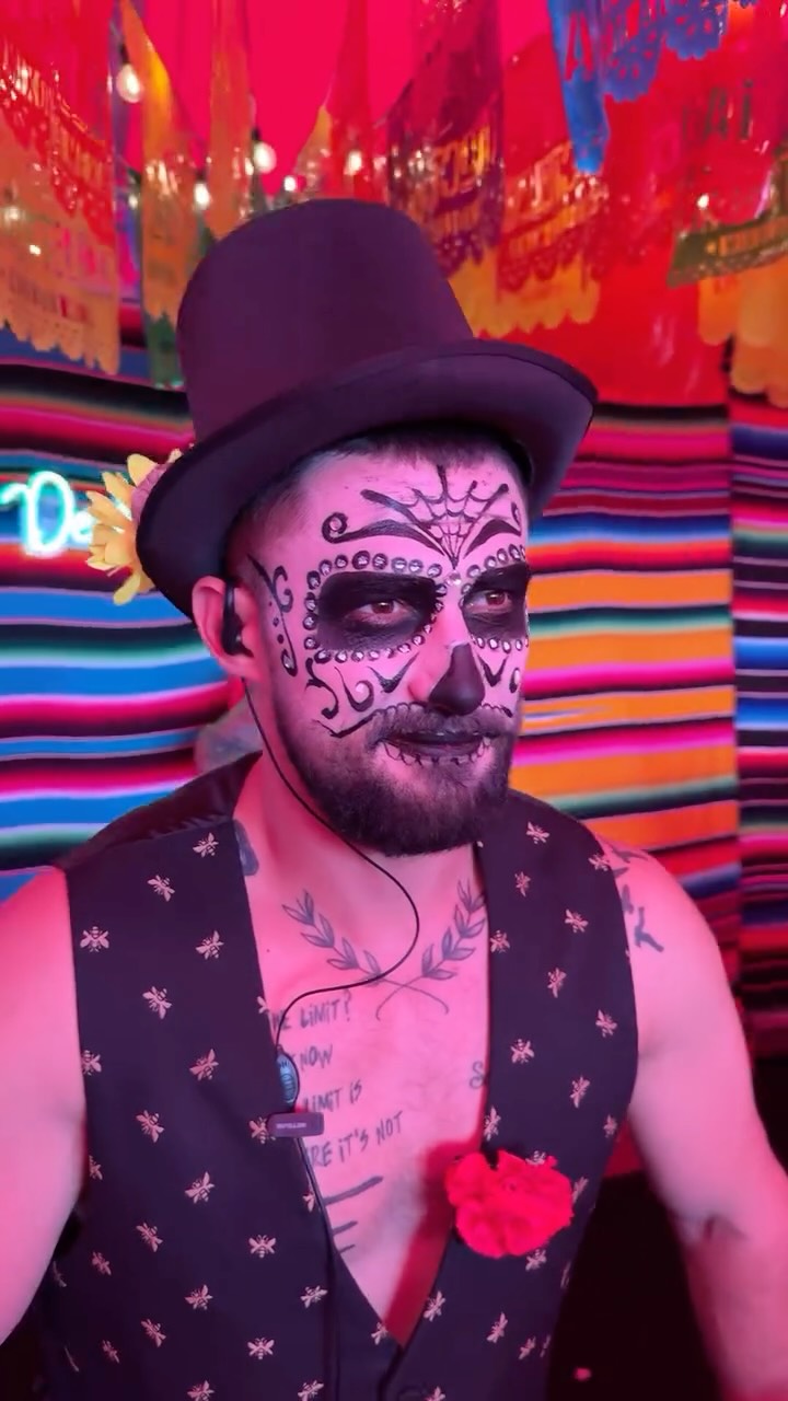 🔥 ¿CÓMO PUEDO ESTAR TAN OBSESIONADA CON MÉXICO SIN HABER PISADO MÉXICO TODAVÍA? 🇲🇽😂💀

Día 2 creando Catrin@s en el stand