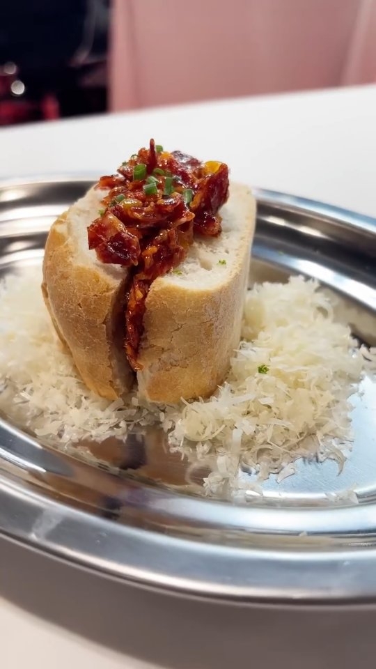 🏆 Enhorabuena a los ganadores de Mejor Montado Ibérico by @jamonarturosanchez y @berkelofficial 2026:
🥪 Mejor montado