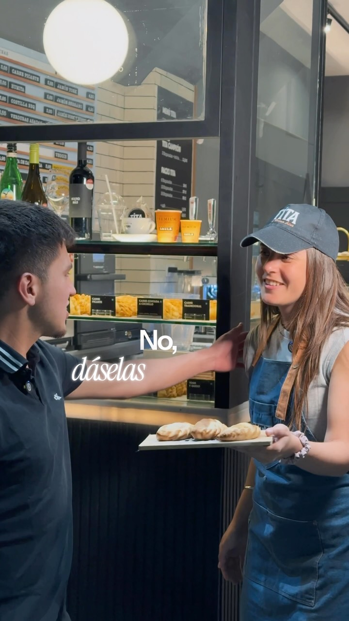 Creo que así no era el juego…😅 #empanadas #viral