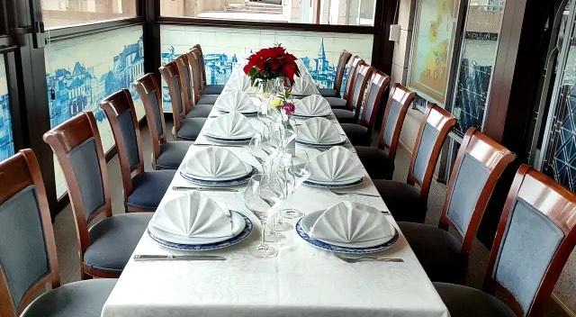 Así es nuestra mesa de navidad de la terraza 🎄🎁
.
.
.
#RestauranteTrasOsMontes