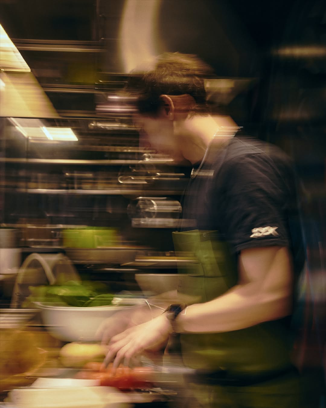Más de media vida cocinando y Rober no ha dejado de buscar.
Muy pronto llegarán nuevos sabores, influencias y técnicas.
