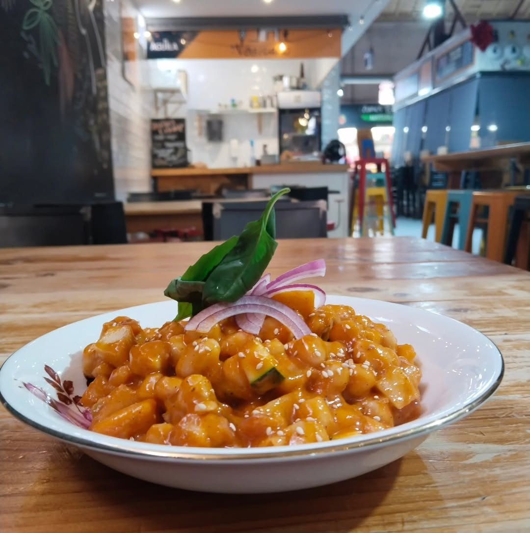 Disfruta de nuestra cocina casera, especialmente de los ricos platos de legumbres 🥣 
📞Reserva en el 604 23 40 72
#Vegica
