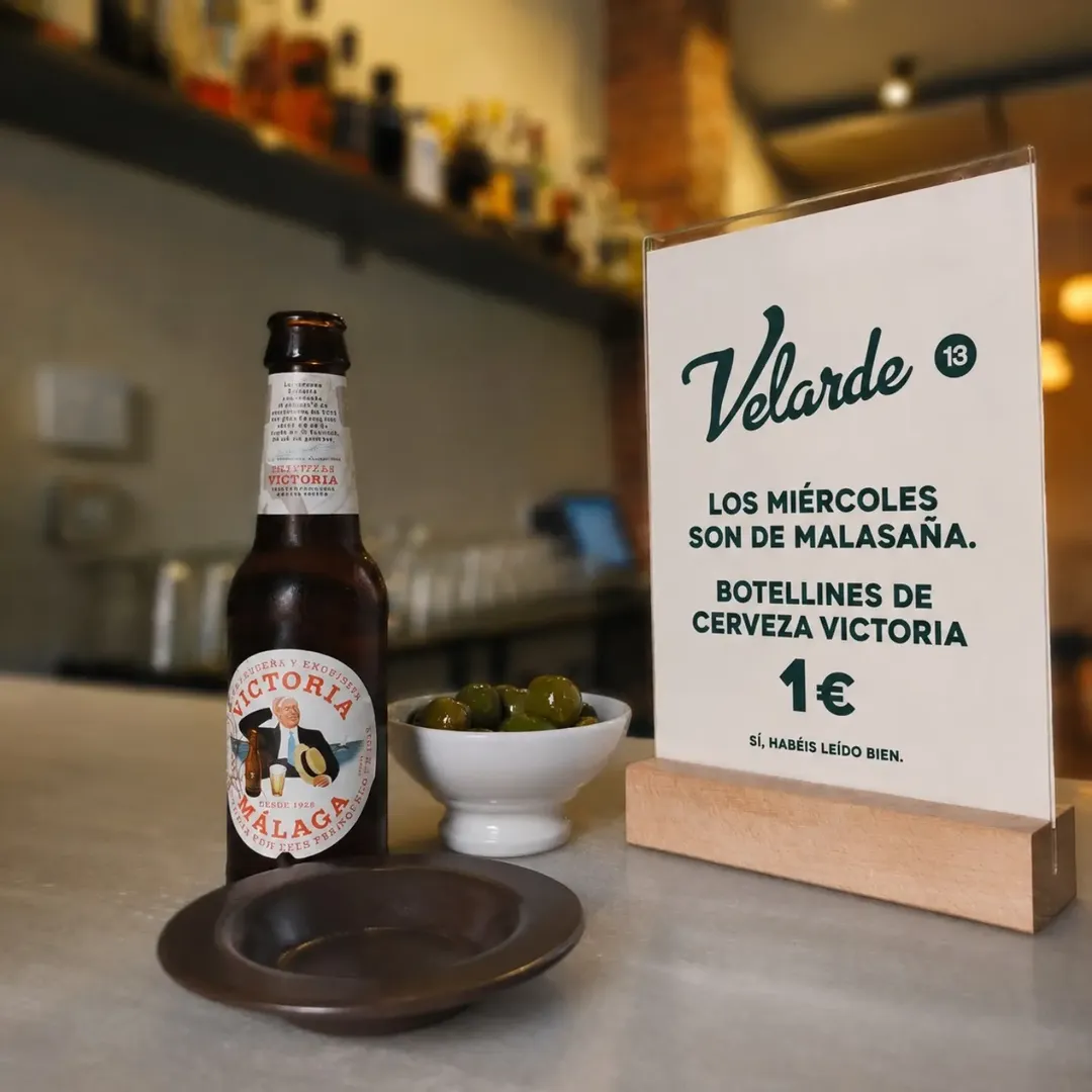 Los miércoles son de Malasaña y de tomar unas cervezas para empujar el resto de la semana. Sabemos que os apetece, pero 