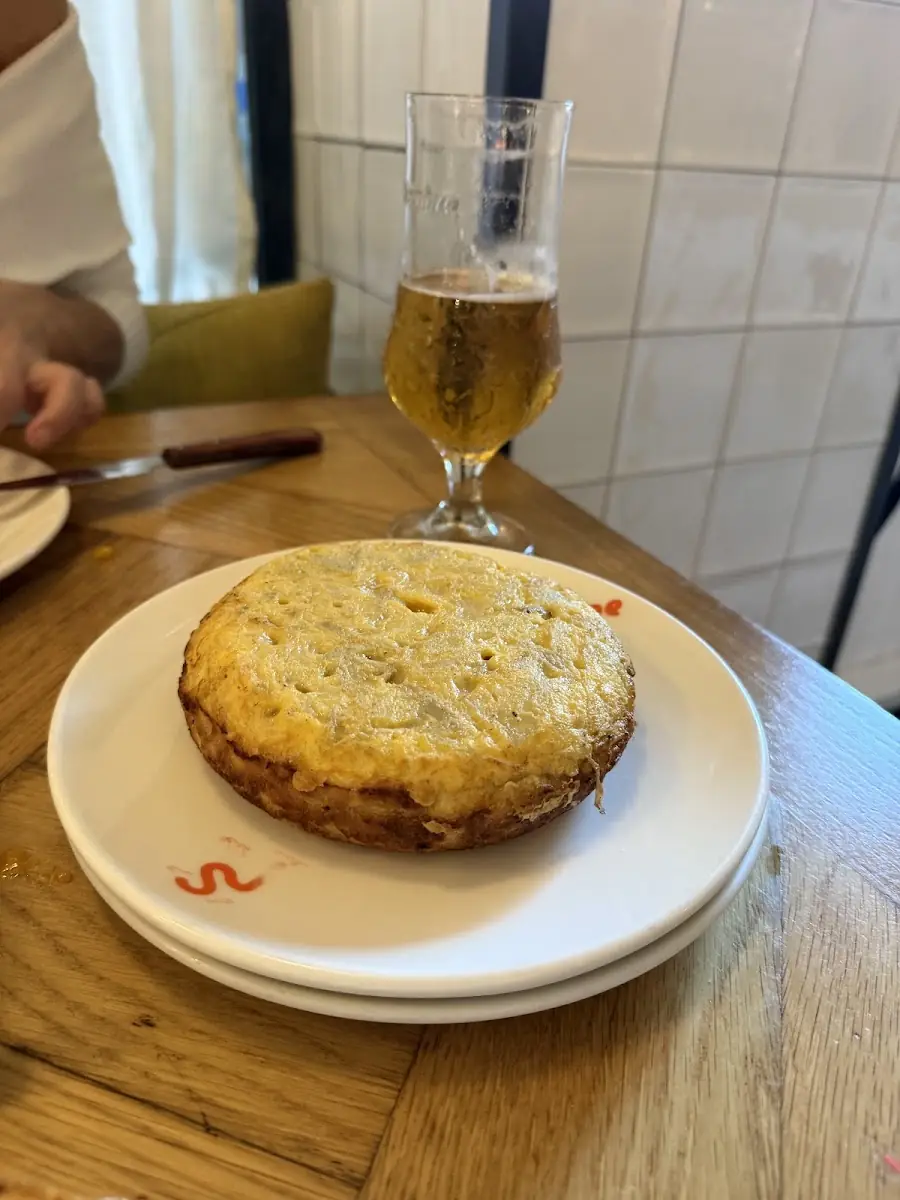 Tortilla and a drink at Vermutería San Jaime