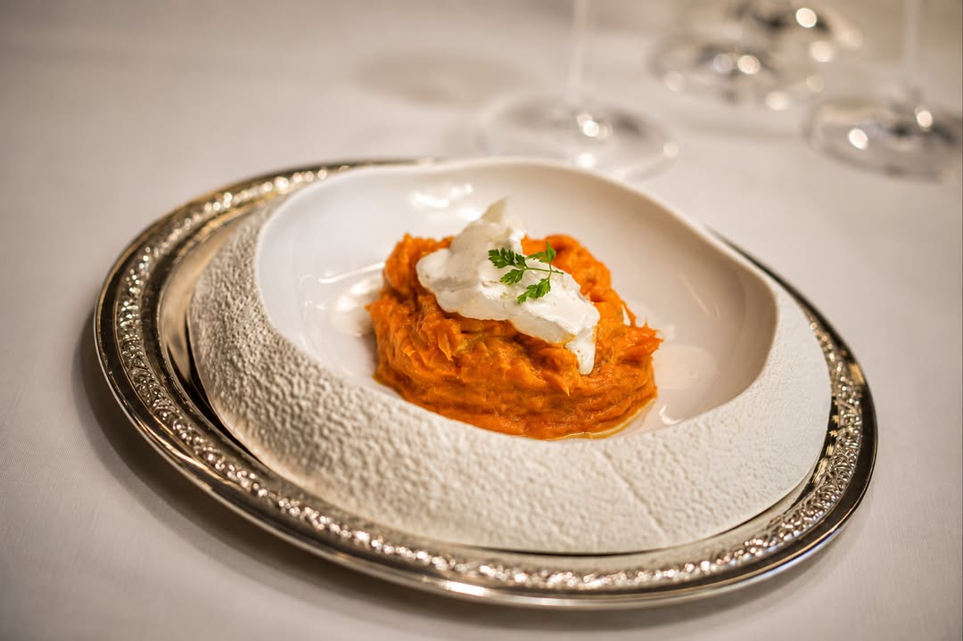 Hay recetas que trascienden el tiempo. El Bacalao Tellagorri es una de ellas: un icono de nuestra cocina que sigue conqu